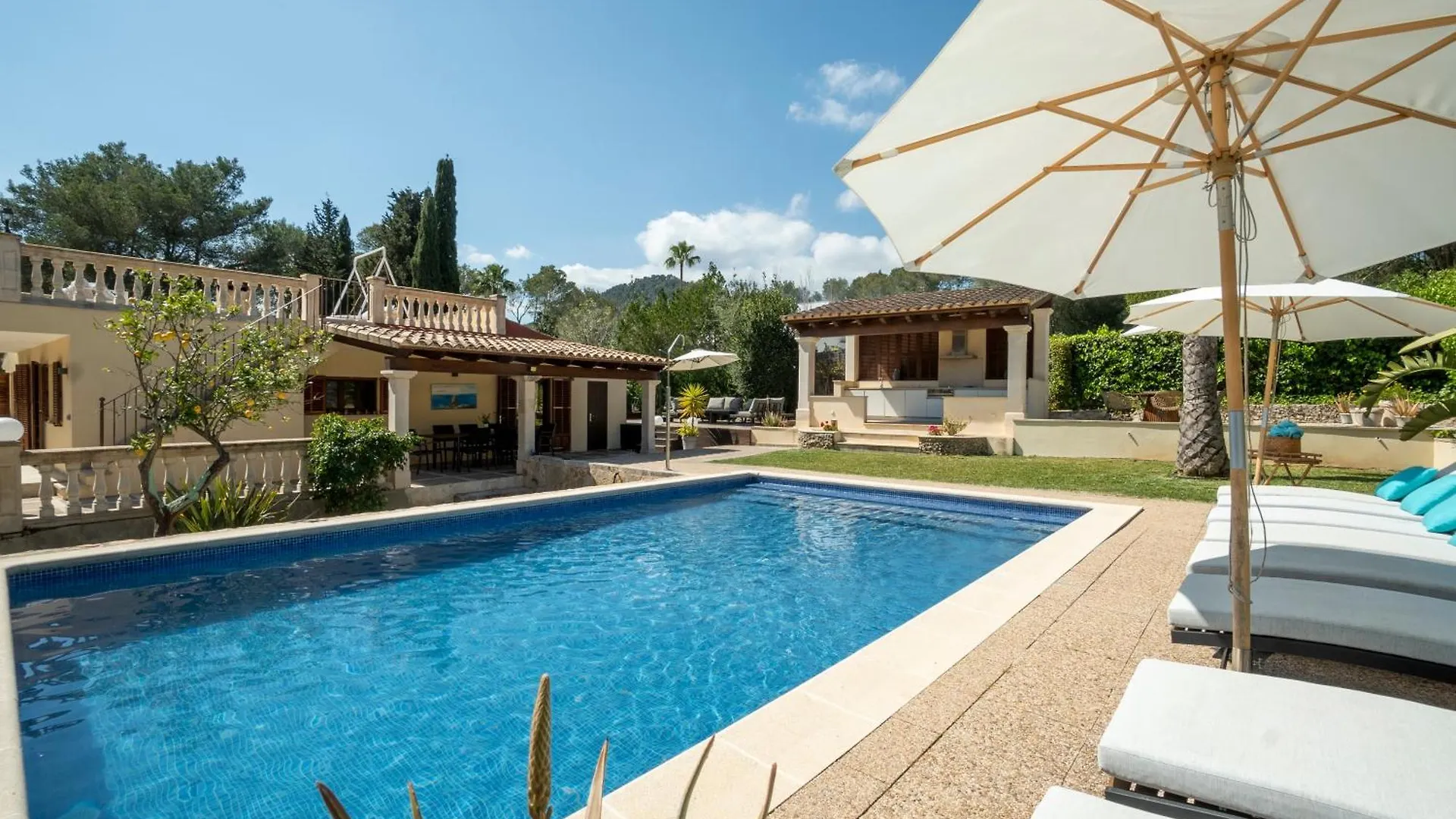 Villa Son Sera location